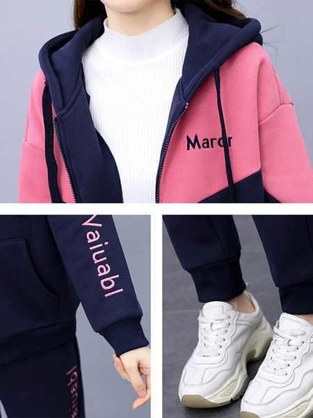 Γυναικείο σετ  σε δύο μέρη με φερμουάρ