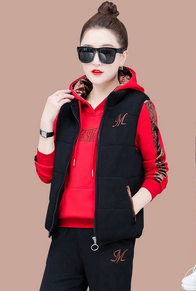 Női alkalmi háromrészes ruha - alsó, felső és mellény