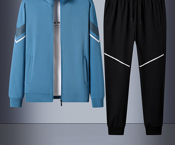 Letisztult modell kétrészes férfi sportruha