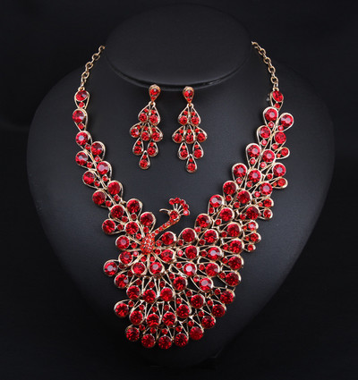 Moderns sieviešu komplekts ar krāsainiem akmeņiem