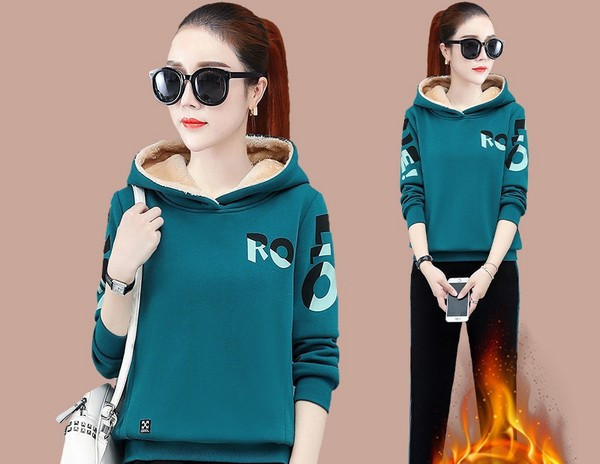 Női téli pulóver és alsó szett