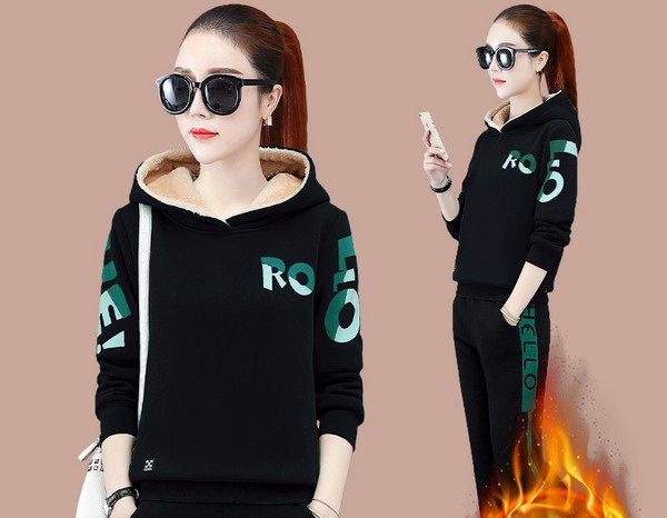 Női téli pulóver és alsó szett