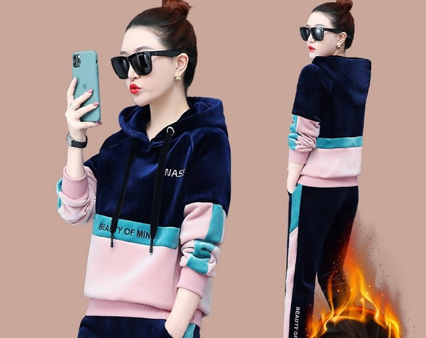 Φθινοπωρινό-χειμωνιάτικο γυναικείο σετ πάνω και κάτω με κουκούλα