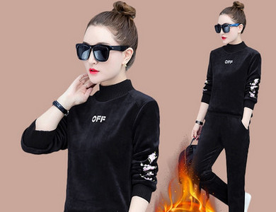 Γυναικεία αθλητική φόρμα σε δύο μέρη  με επένδυση