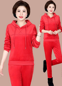 Γυναικείο σετ με κουκούλα