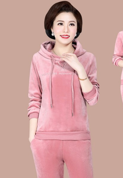 Γυναικείο σετ με κουκούλα