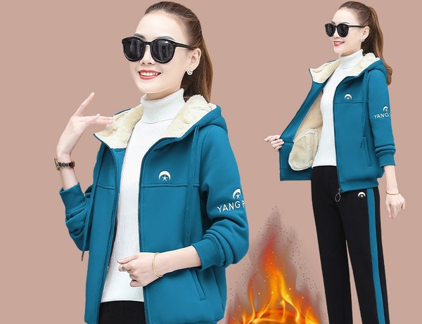 Őszi-téli női kétrészes szett - pulóver és alsó