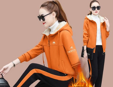 Γυναικεία χειμερινή φόρμα σε δύο μέρη με φερμουάρ