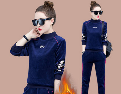 Ženski komplet jesen-zima s izvezenim natpisom i kapuljačom