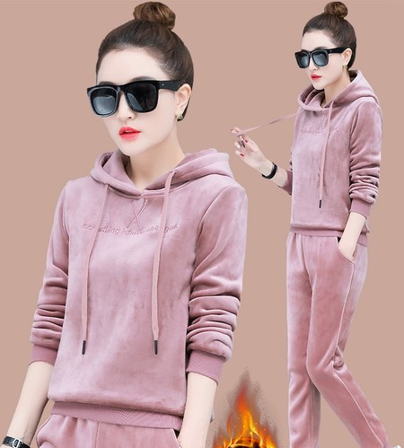 Ženski komplet jesen-zima s izvezenim natpisom i kapuljačom