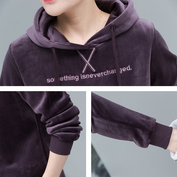 Női sportbársony ruha