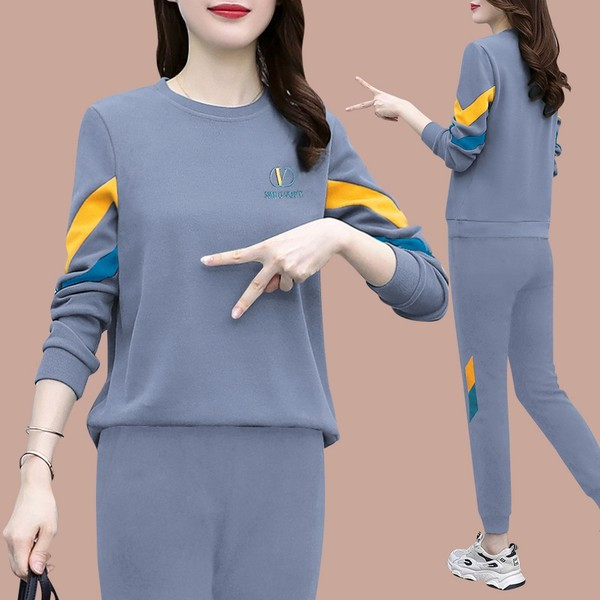 Σετ αθλητικό γυναικείο μοντέλο σε δύο μέρη 