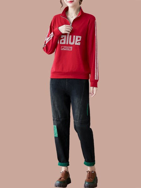 Ležeran ženski komplet bluza i traperice