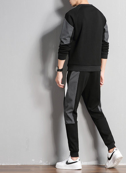 Férfi sportcsapat – két részből