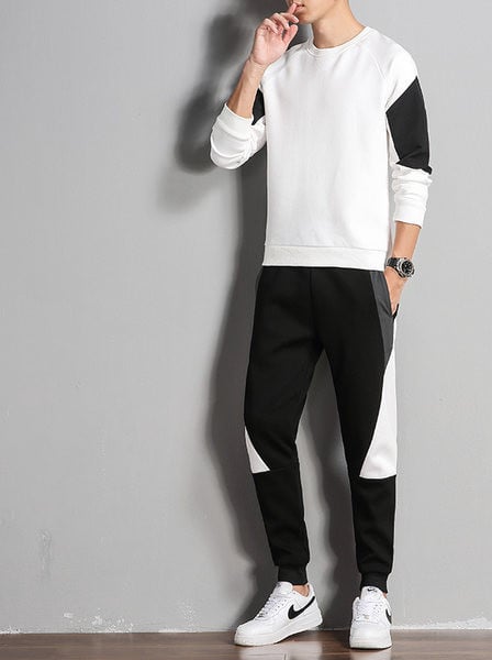 Férfi sportcsapat – két részből