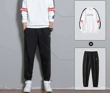 Férfi sport szett kapucnival