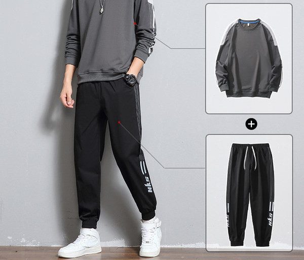 Ανδρικό αθλητικό σετ με οβάλ λαιμόκοψη και επιγραφή