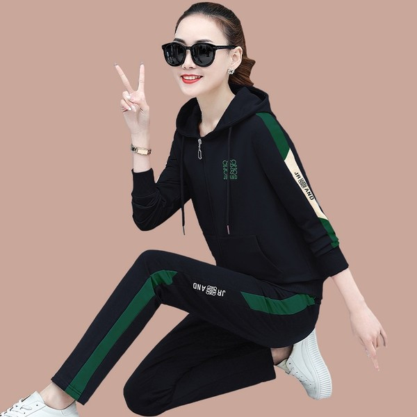 Sieviešu sporta divdaļīgs džemperis ar biksēm