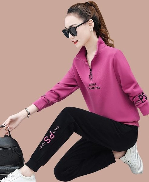 Γυναικείο σετ  με φερμουάρ και επιγραφή