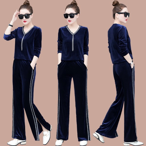 Γυναικεία βελούδινη μπλούζα και παντελόνι σετ με σκισίματα