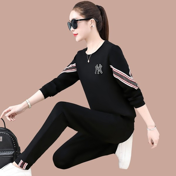 Sporta komplekts Sieviešu 2022 rudens jauns pusmūža un vecāka gadagājuma māte brīvs ārzemju gāzes džemperis ikdienas apģērbs divdaļīgs uzvalks