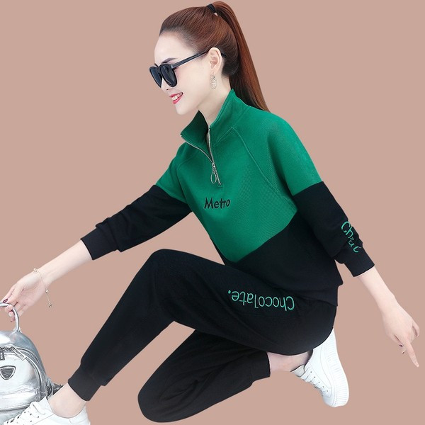 Sieviešu divdaļīgs sporta komplekts ar rāvējslēdzēju