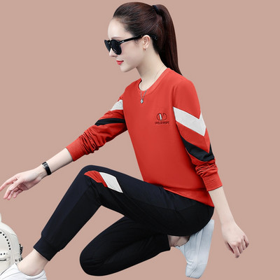 Sieviešu sporta komanda – no divām daļām