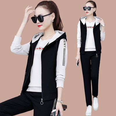 Γυναικείο casual αθλητικό σετ που αποτελείται από τρία μέρη