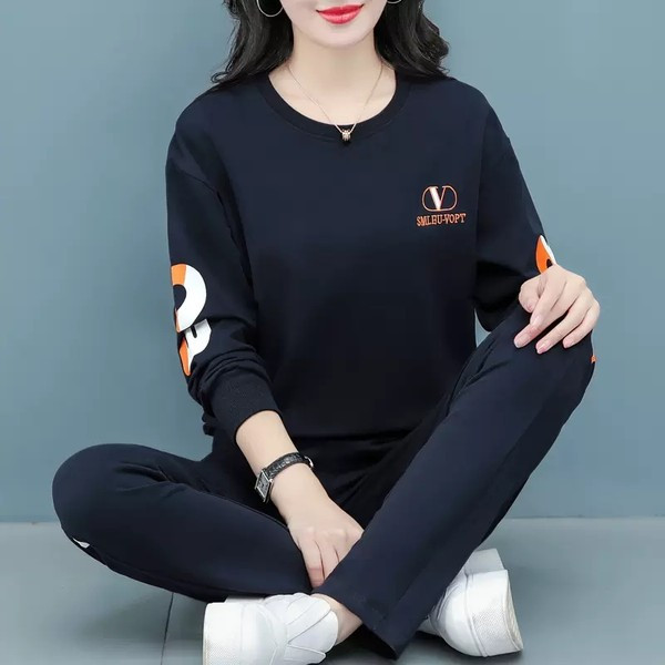 Ikdienas divdaļīgs komplekts - blūze un dibens sievietēm