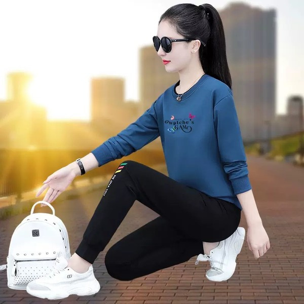 Ikdienas sieviešu tērps - divdaļīgs, kas sastāv no apakšas un augšdaļas