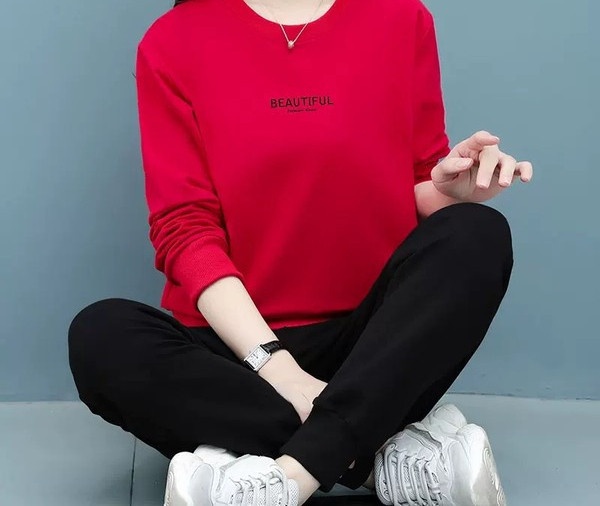 Sieviešu ikdienas vienkrāsains divdaļīgs komplekts ar apdruku