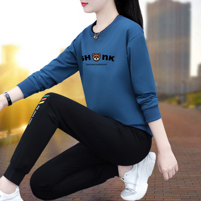 Női sportcsapat felirattal