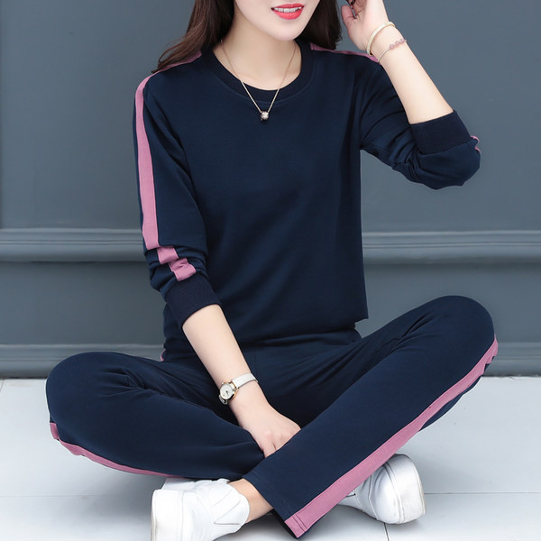 Moterų sporto komandų dviejų dalių modelis