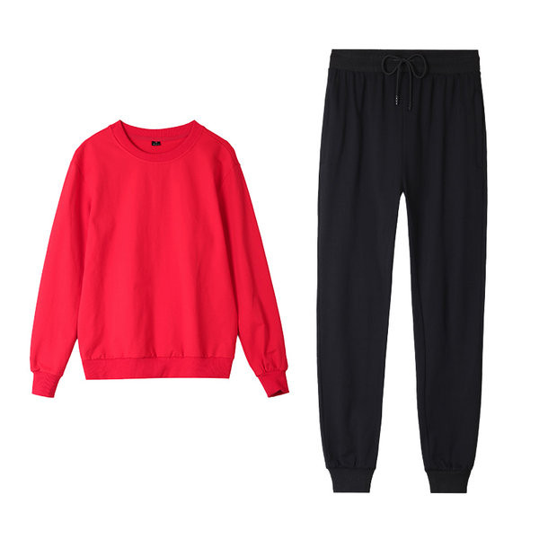 Sieviešu komandas tīrs modelis