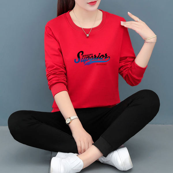 Jauna modeļa divdaļīgs sporta apģērbs ar uzrakstu sievietēm