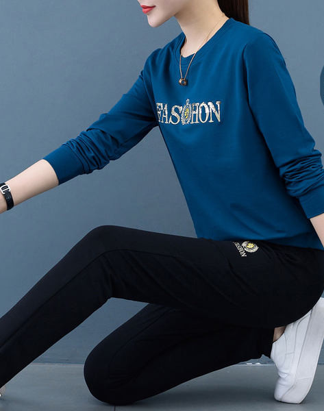 Lezser, kétrészes női ruha