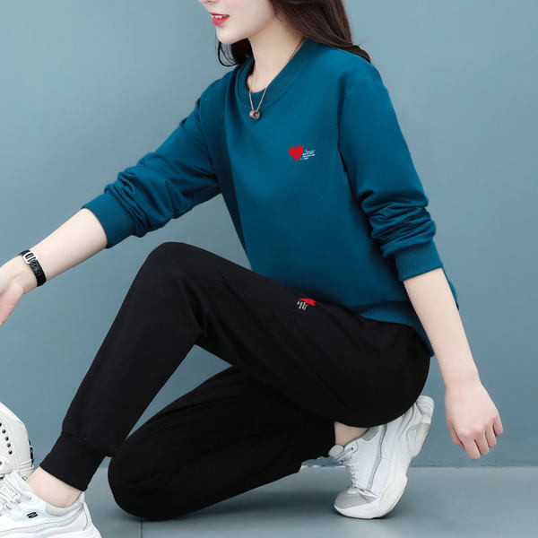 Ženski casual dvodijelni komplet - bluza i donji dio