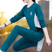 Νέο σχέδιο casual σετ με επιγραφή που αποτελείται από δύο μέρη