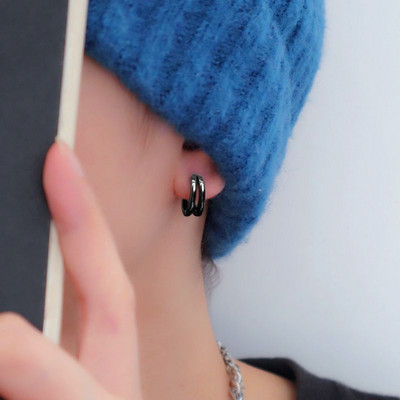 Vīriešu auskaru tīrs modelis