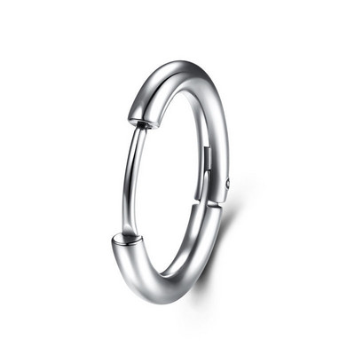 Vīriešu auskaru tīrs modelis