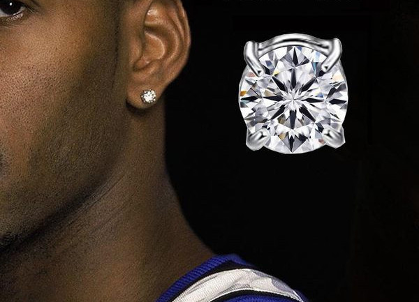 Novi model muških naušnica sa ukrasnim kamenčićem