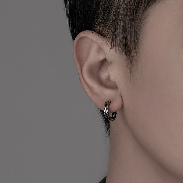 Μοντέρνα ανδρικά δαχτυλίδια - ένα ή δύο κομμάτια