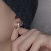 Férfi kerek fülbevaló egyetlen modell