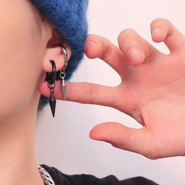 Jauna modeļa vīriešu auskari ar kulonu