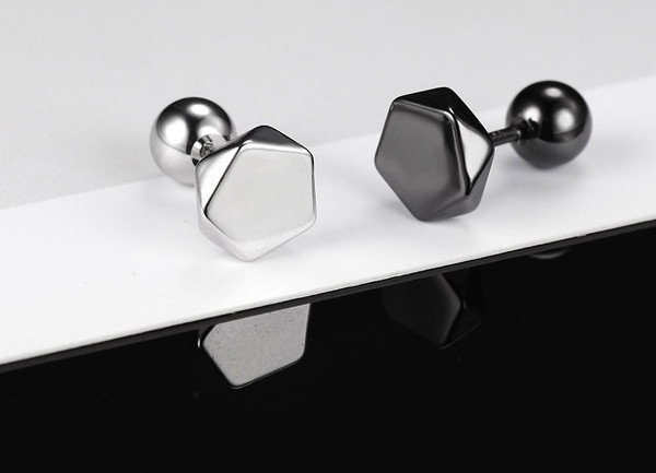 Egyszemélyes férfi fülbevaló két színben