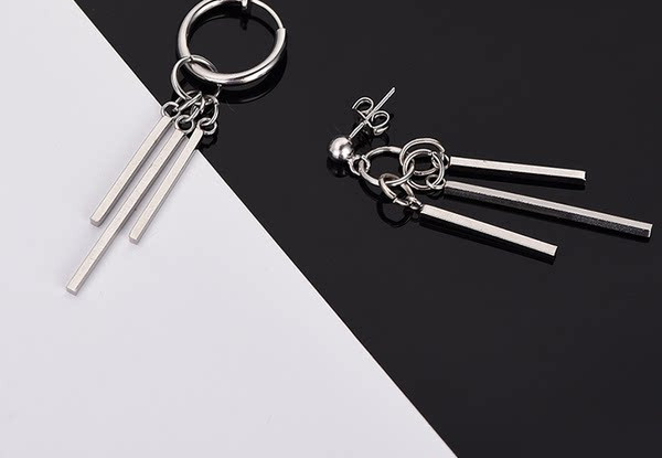 Vīriešu auskari sudraba krāsā