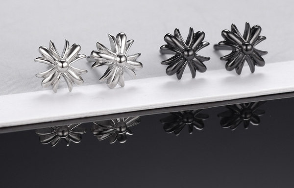 Ikdienas krusta auskari vīriešiem