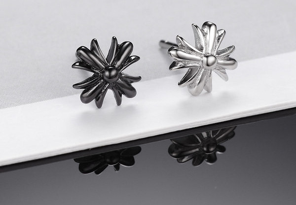 Ikdienas krusta auskari vīriešiem