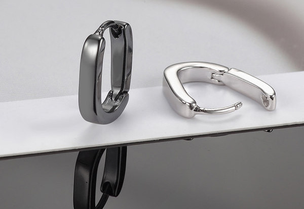 Alkalmi, két színű férfi fülbevaló