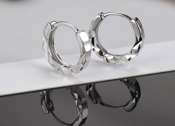 Férfi fülbevaló kerek modell